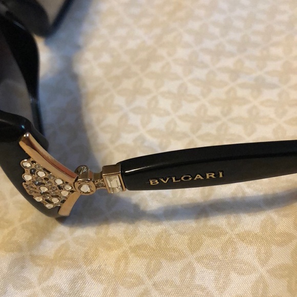 Bvlgari Sunglasses (original) - Picture 3 of 11